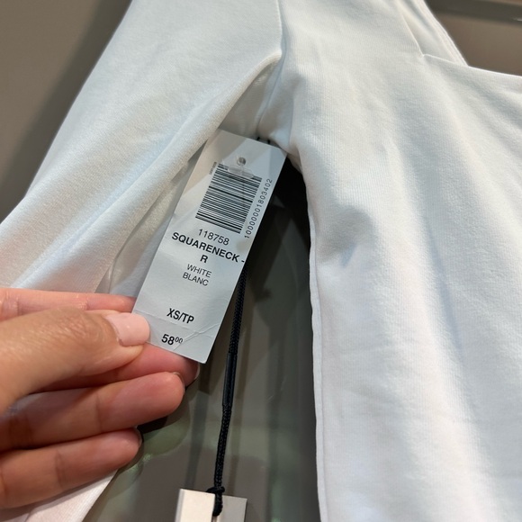 BNWT Aritzia Contour Bodysuit - Picture 3 of 5